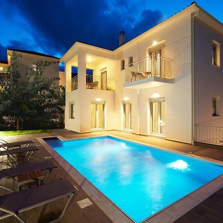 Amarianos Villas Agia Efimia エクステリア 写真