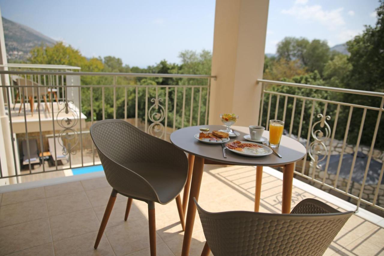 Amarianos Villas Agia Efimia エクステリア 写真