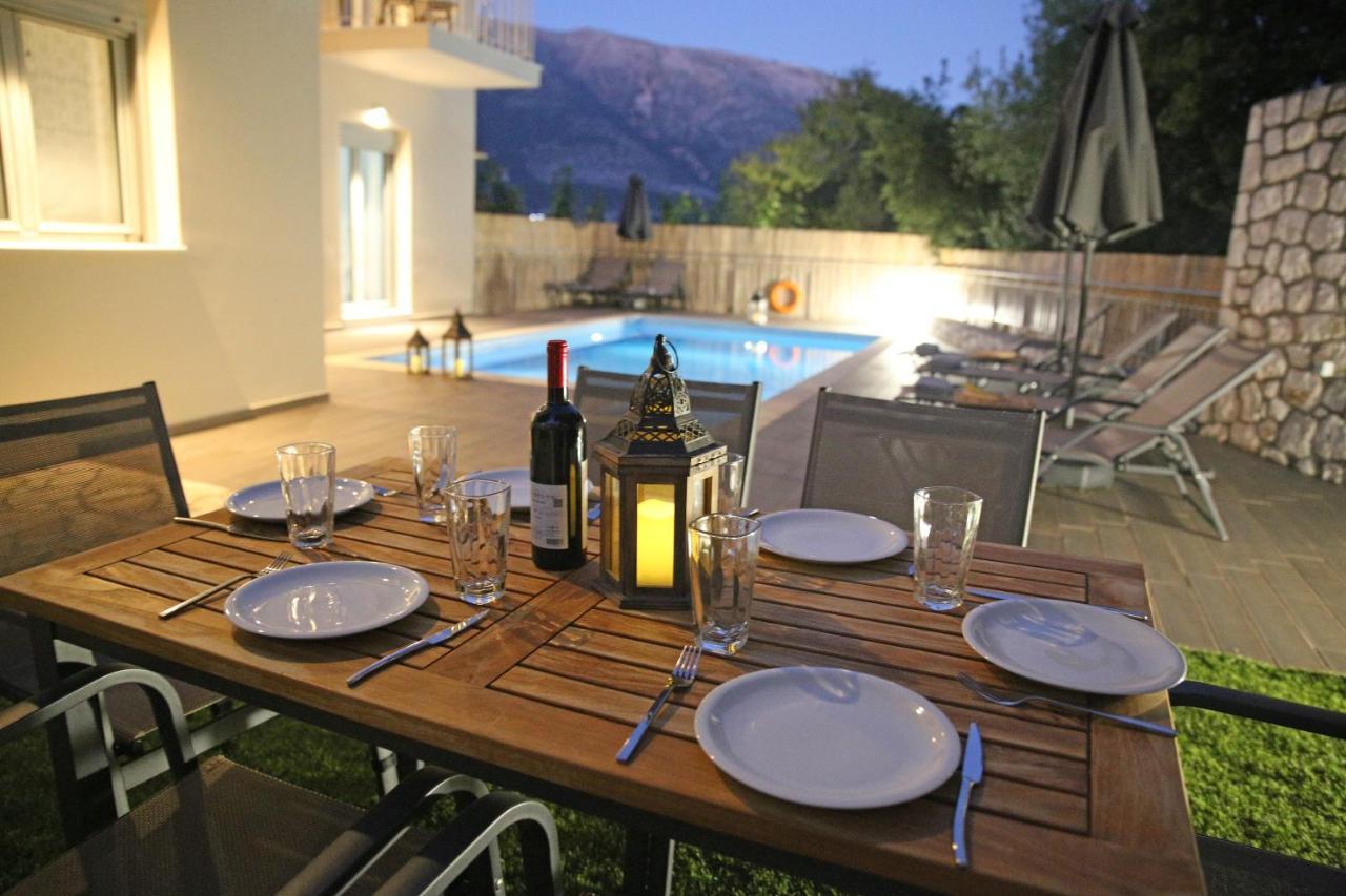 Amarianos Villas Agia Efimia エクステリア 写真