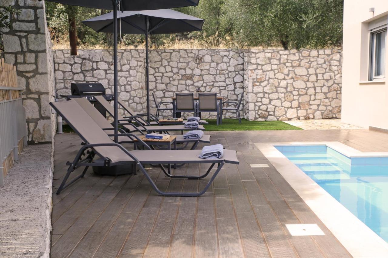 Amarianos Villas Agia Efimia エクステリア 写真