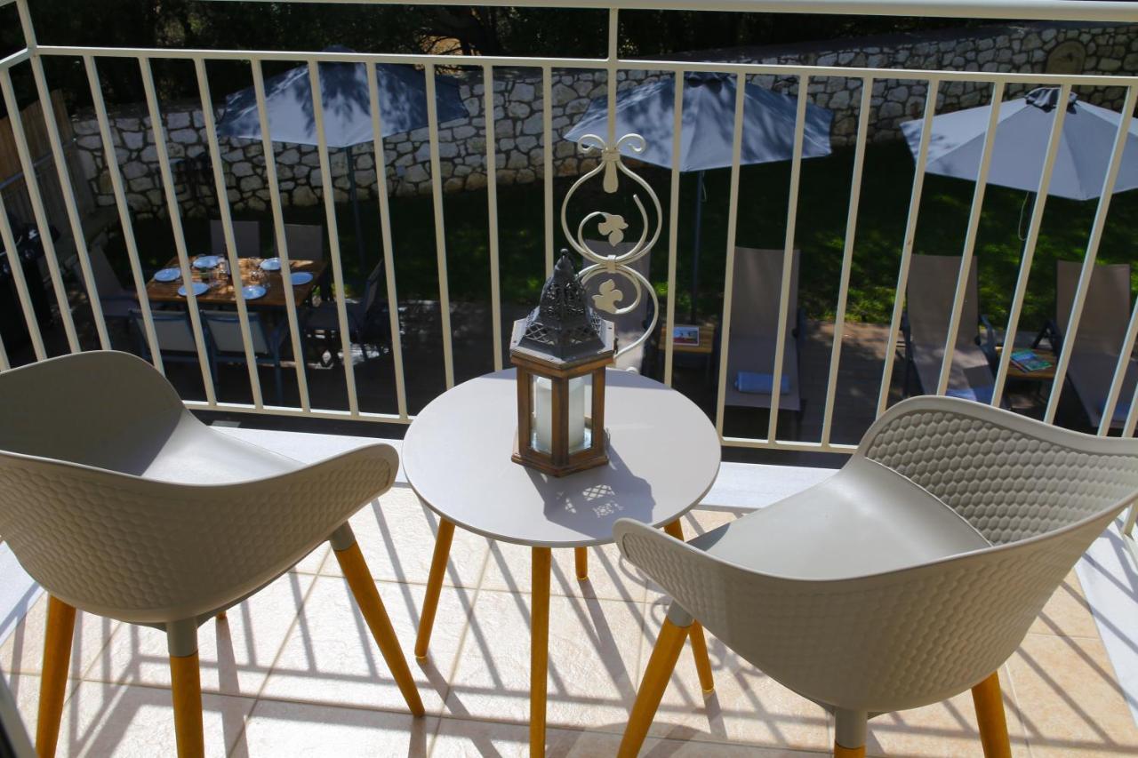 Amarianos Villas Agia Efimia エクステリア 写真