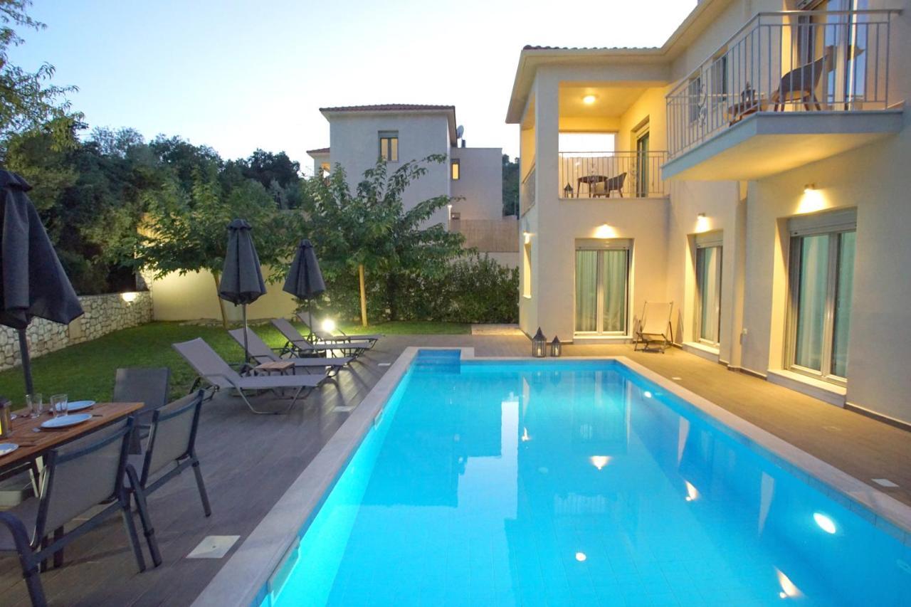 Amarianos Villas Agia Efimia エクステリア 写真