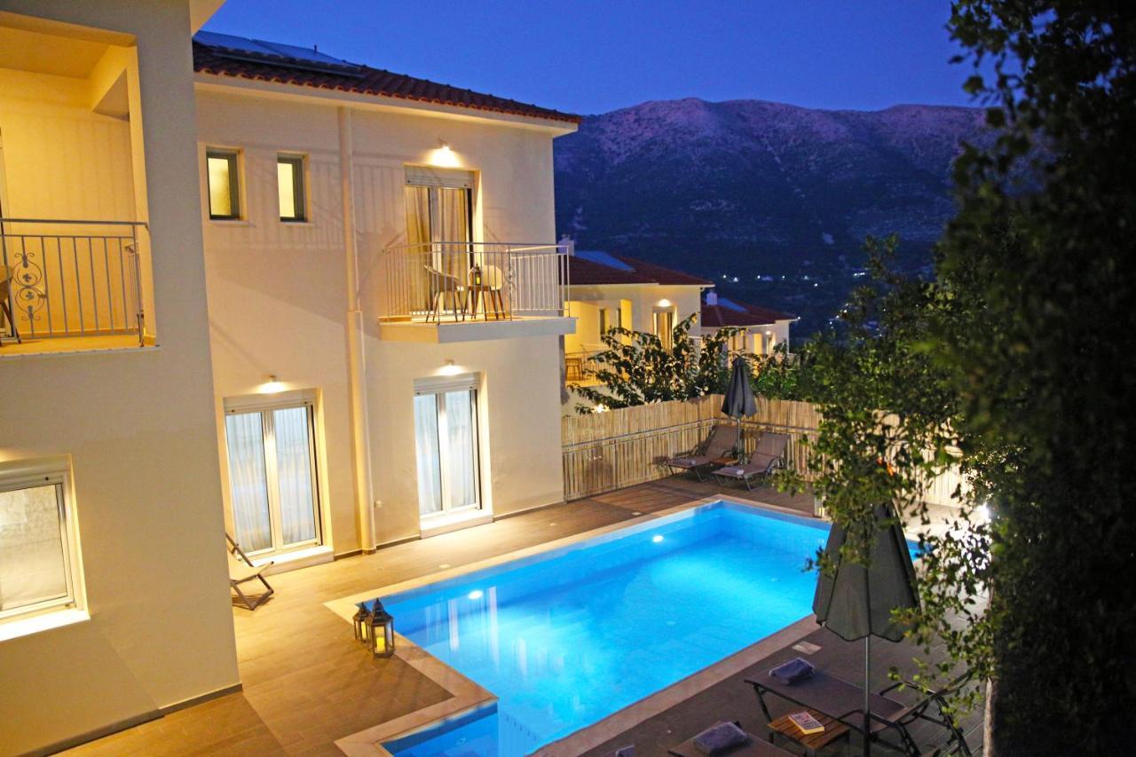 Amarianos Villas Agia Efimia エクステリア 写真