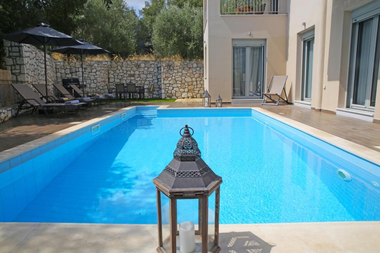 Amarianos Villas Agia Efimia エクステリア 写真